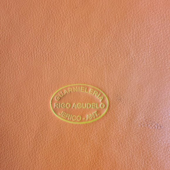 Guarnieleria rigo agudelo jerico-ant hand made leather bag. - Picture 7 of 16